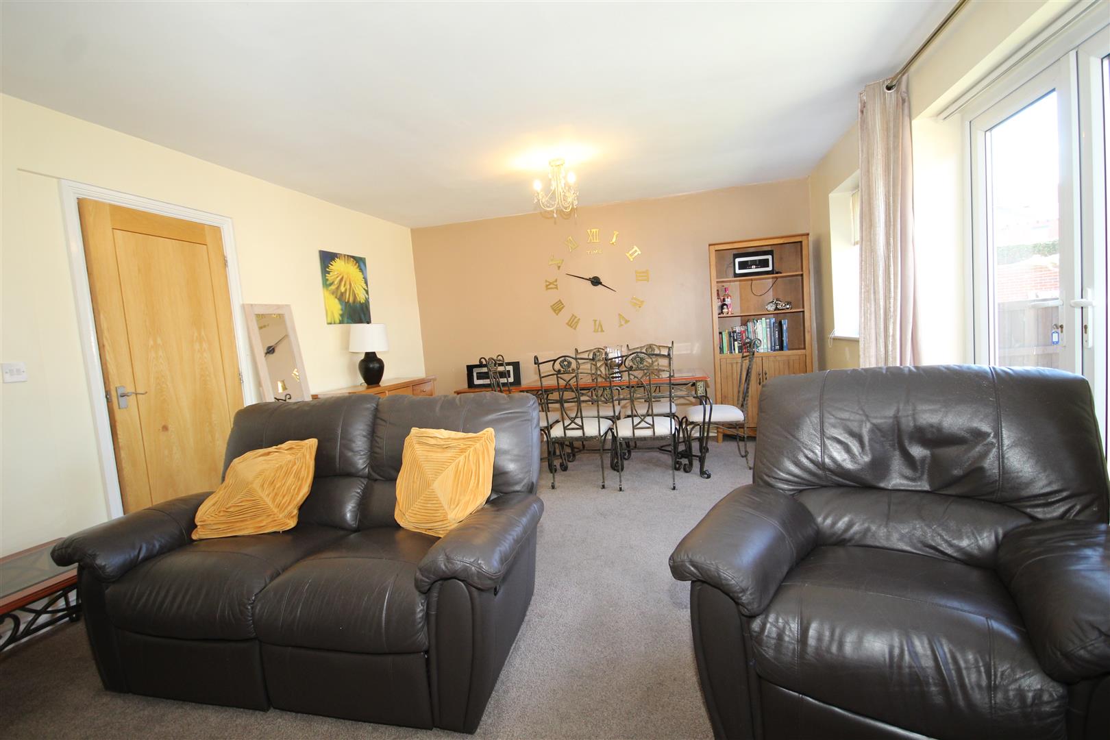 Flat 1, 5 Image